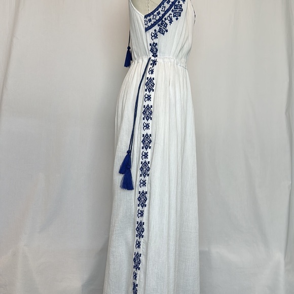 Boemo - White Gauze Maxi Dress With Blue Rope and Embroidery Detailing - Picture 6 of 7